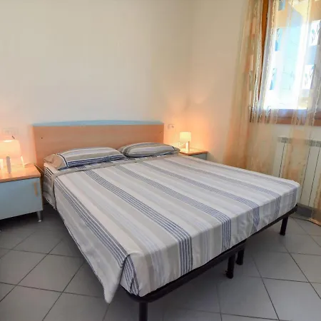 Solmare-7 By Interhome Apartment Rosapineta