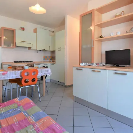 Solmare-7 By Interhome * Rosapineta